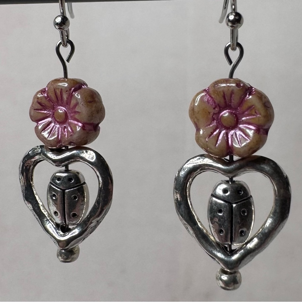 Hand Crafted Ladybug in Heart & Czech Glass Flower Dangle Earrings 1 1/2” NWT - Picture 12 of 12